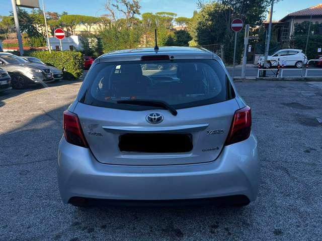 Toyota Yaris Yaris III 2015 5p 1.5h Active