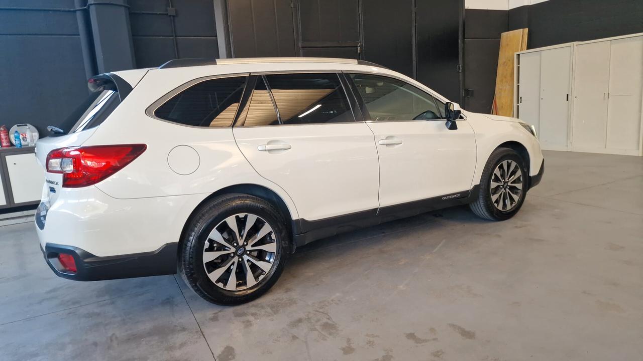 Subaru OUTBACK 2.0d-S Lineartronic Unlimited