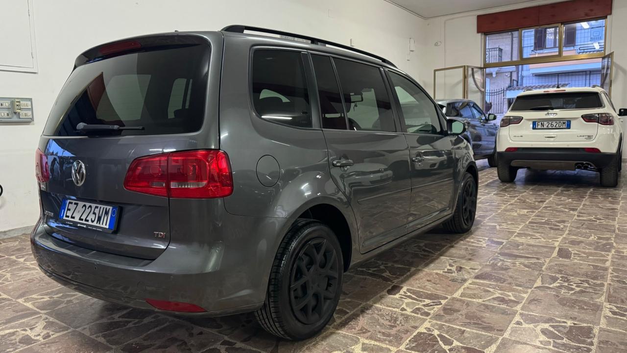 Volkswagen Touran 1.6 TDI DSG Comfortline-2015