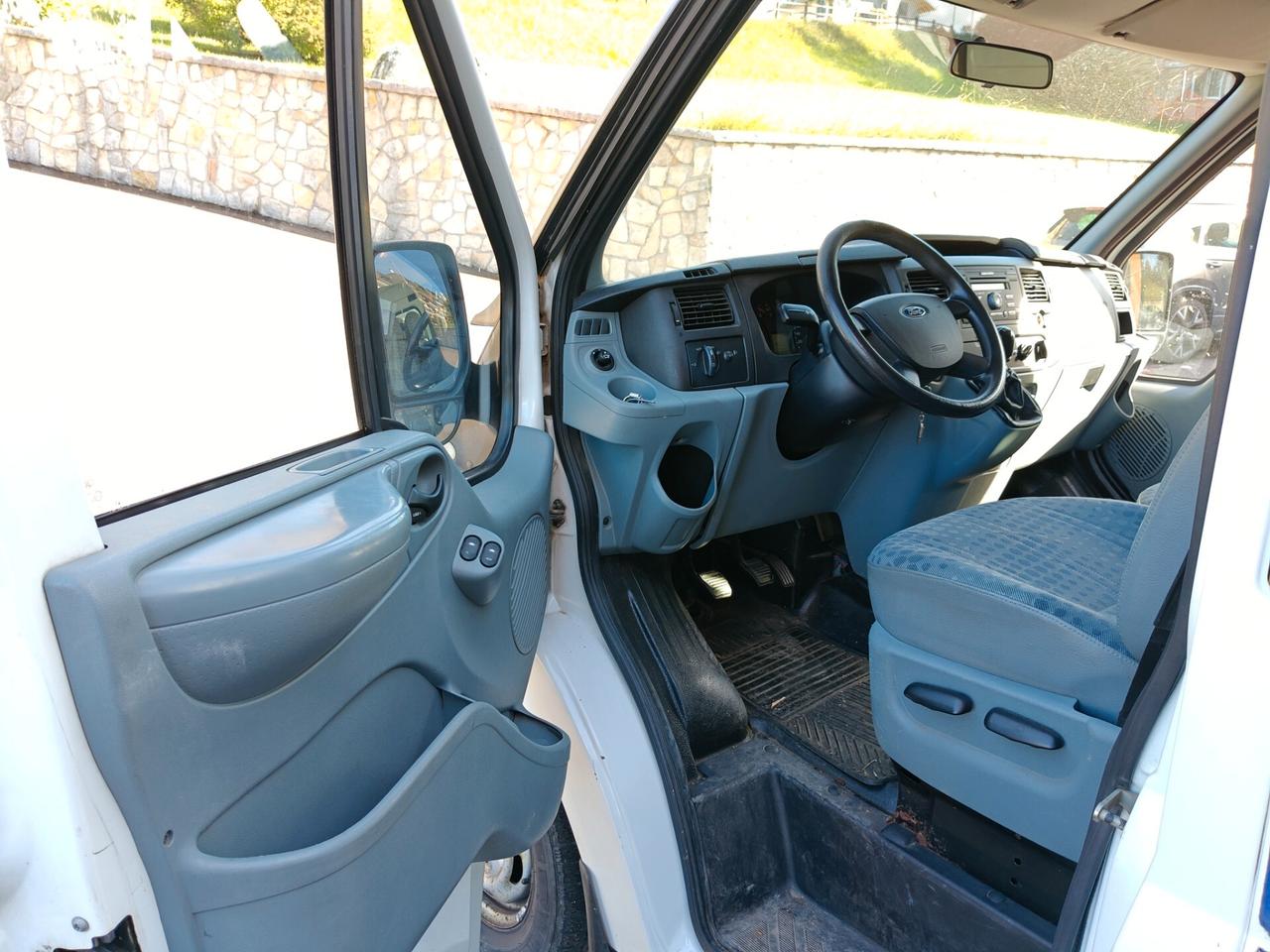 Ford Transit Tourneo 9 posti tetto alto - MOTORE REVISIONATO