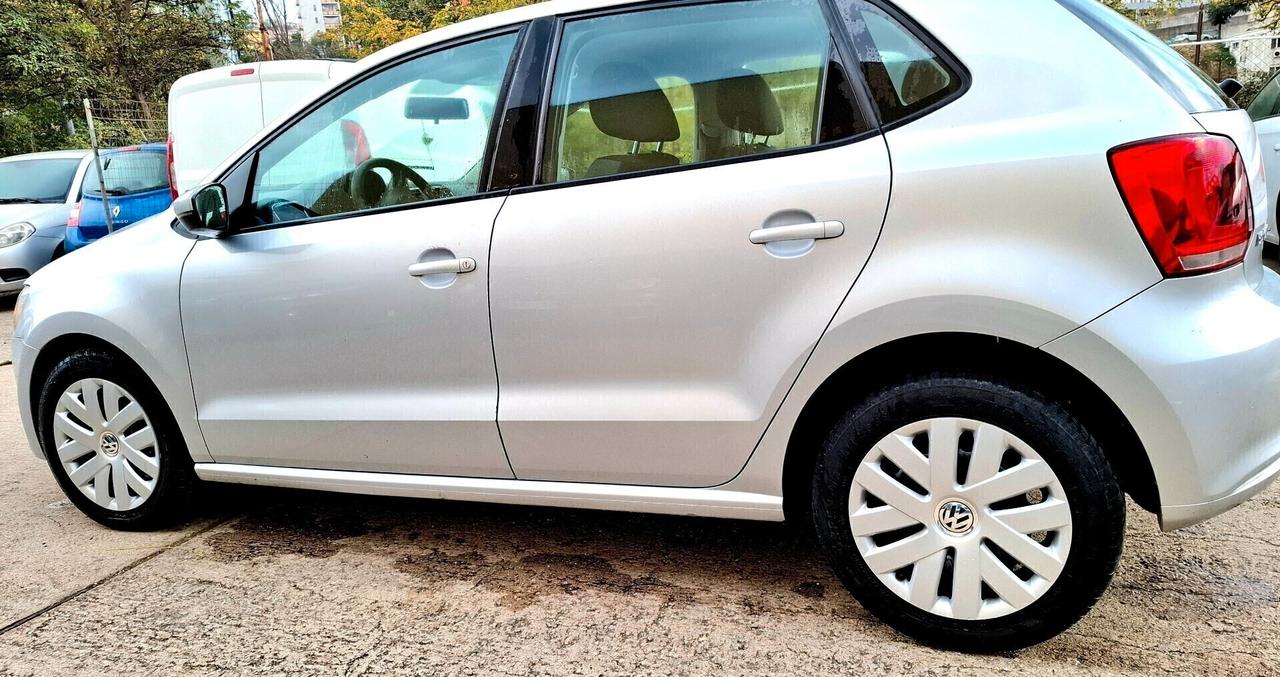 VOLKSWAGEN POLO 1.6 TDI DPF 5 porte NEOPATENTATI