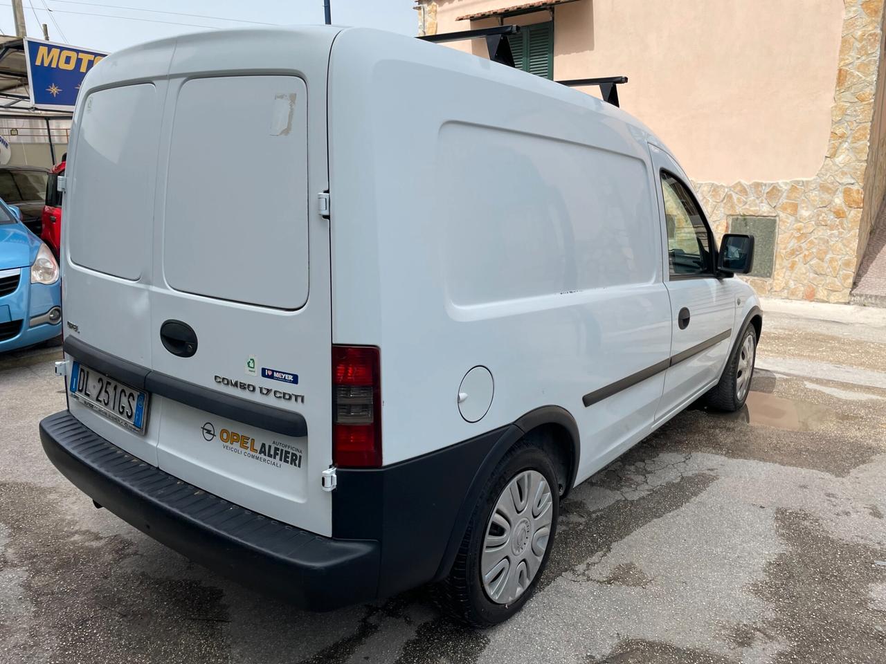 Opel Combo 1.7 CDTI 101CV 3p. Van