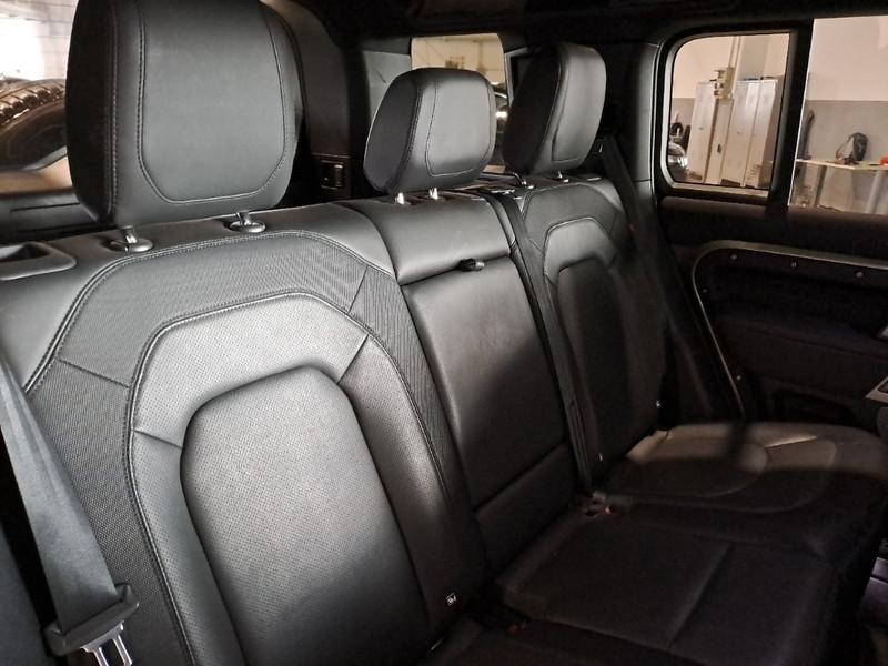 LAND ROVER DEFENDER 3.0 D6 200 110 MHEV X-DYNAMIC SE AWD AUTO. SUV