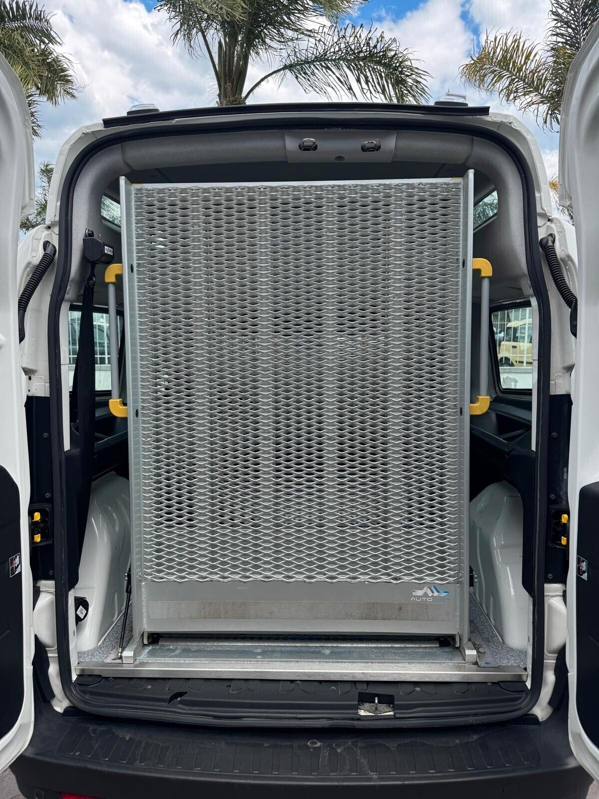 Opel Combo 1.6 CDTI 120CV PEDANA DISABILI