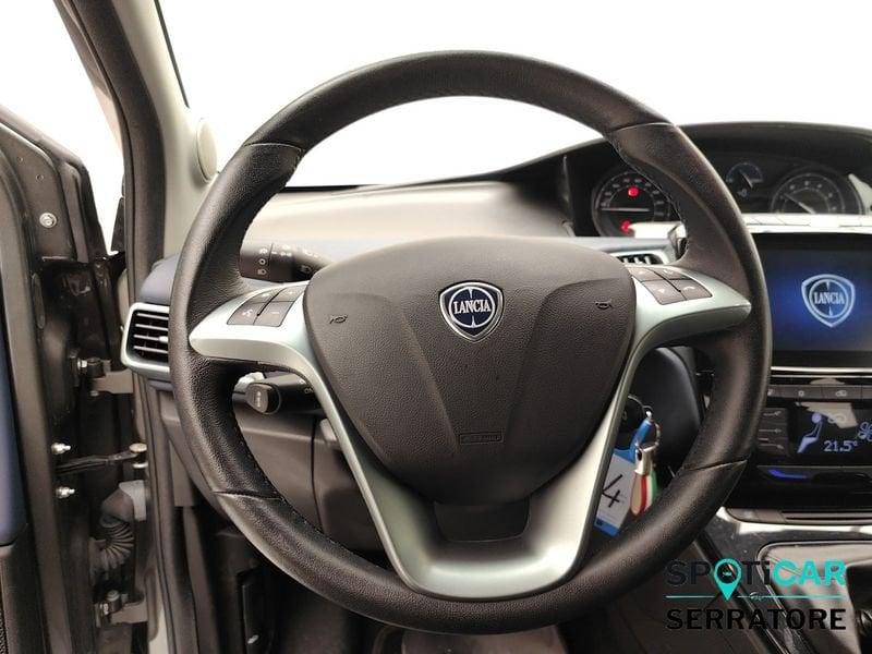 Lancia Ypsilon III 2021 1.0 firefly hybrid Gold Plus s&s 70cv 5p.ti