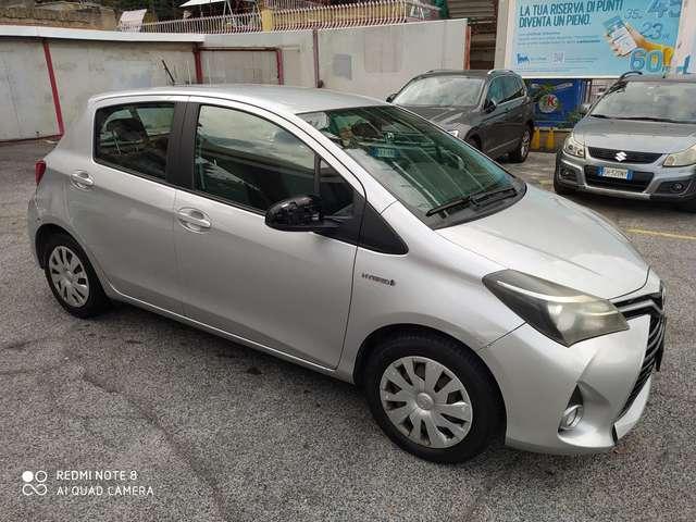 Toyota Yaris Yaris III 2015 5p 1.5h Active
