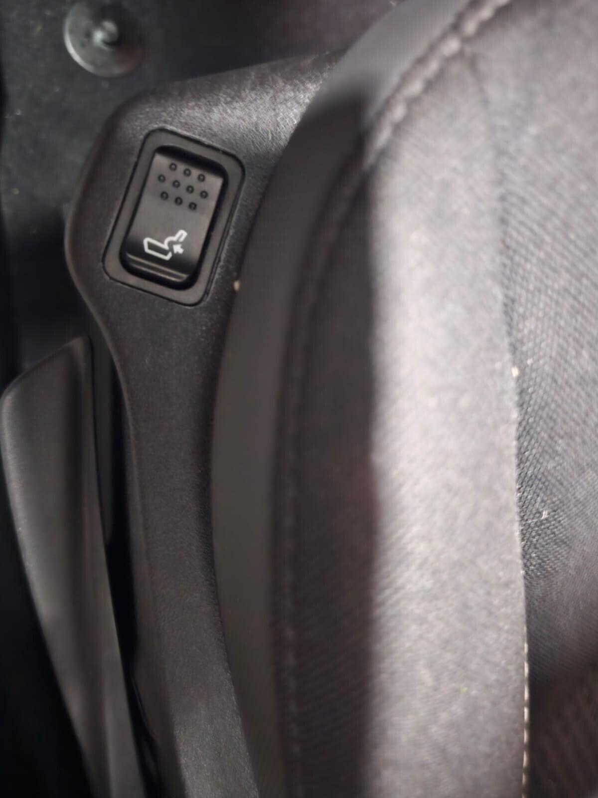 NUOVA JEEP RENEGADE LIMITED BLACK LINE 1.6 MJT 130CV