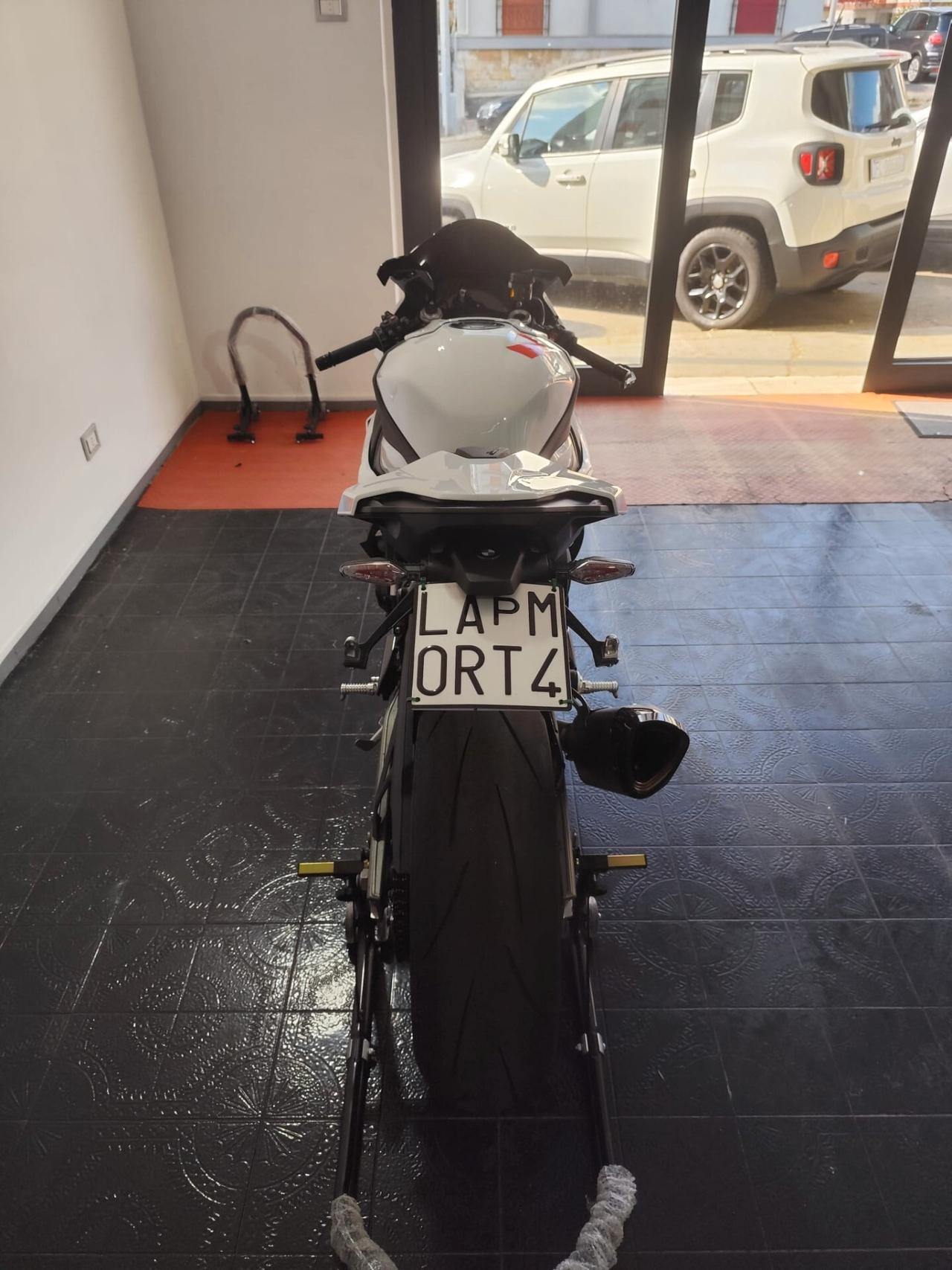 Bmw S 1000 RR Colorazione MOTORRAD + Pacchetto M * 1500km * 2025 * PARI AL NUOVO * GARANZIA BMW X 3 ANNI