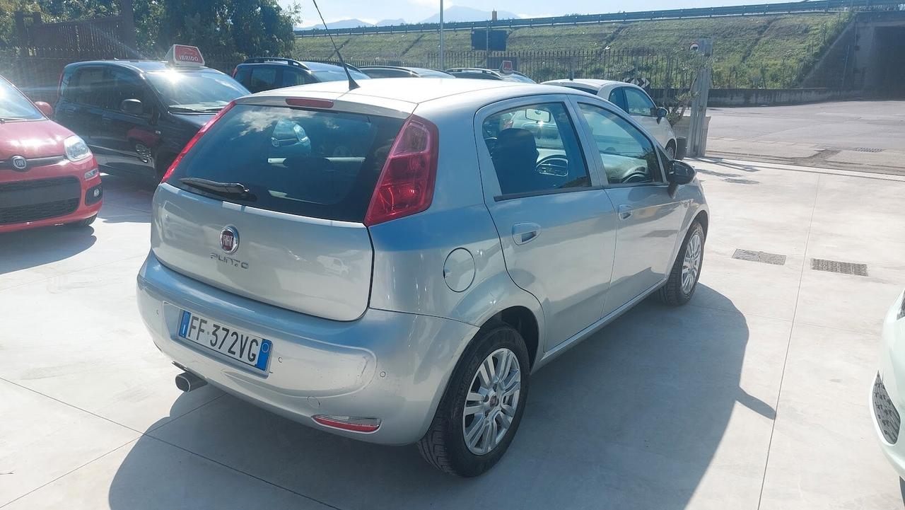 Fiat Punto 1.4 8V 5 porte LOUNGE GPL di serie