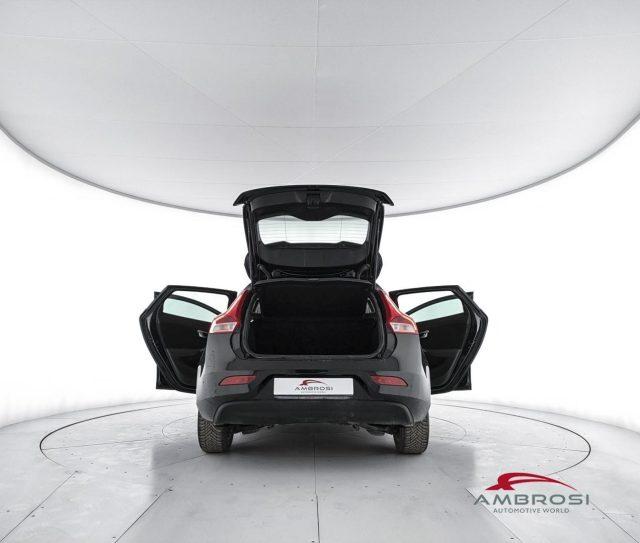 VOLVO V40 D2 Business Geartronic - PER OPERATORI DEL SETTORE