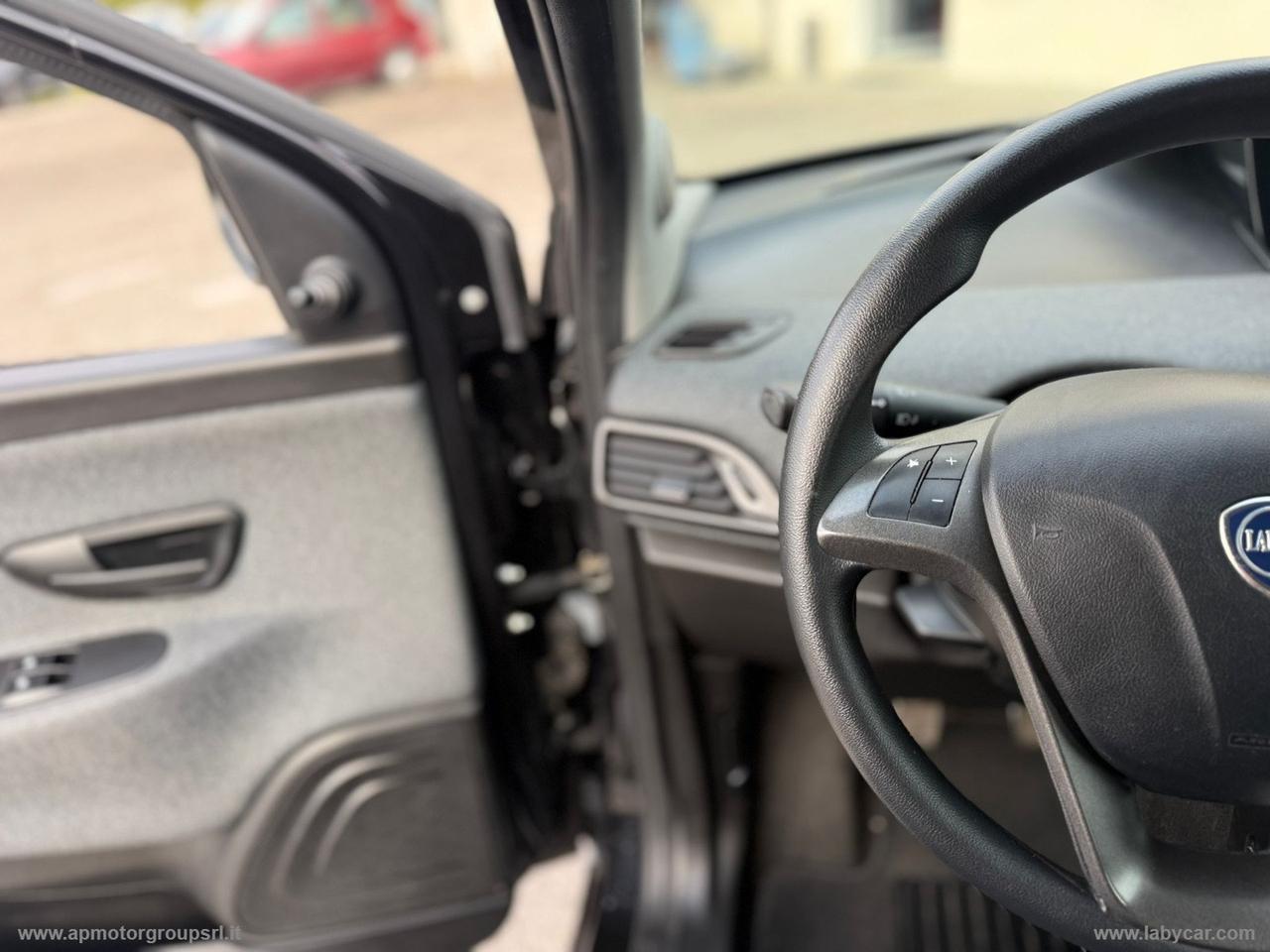 LANCIA Ypsilon 1.0 FireFly 5p.S&S Hyb. ECOCHIC HYBRID