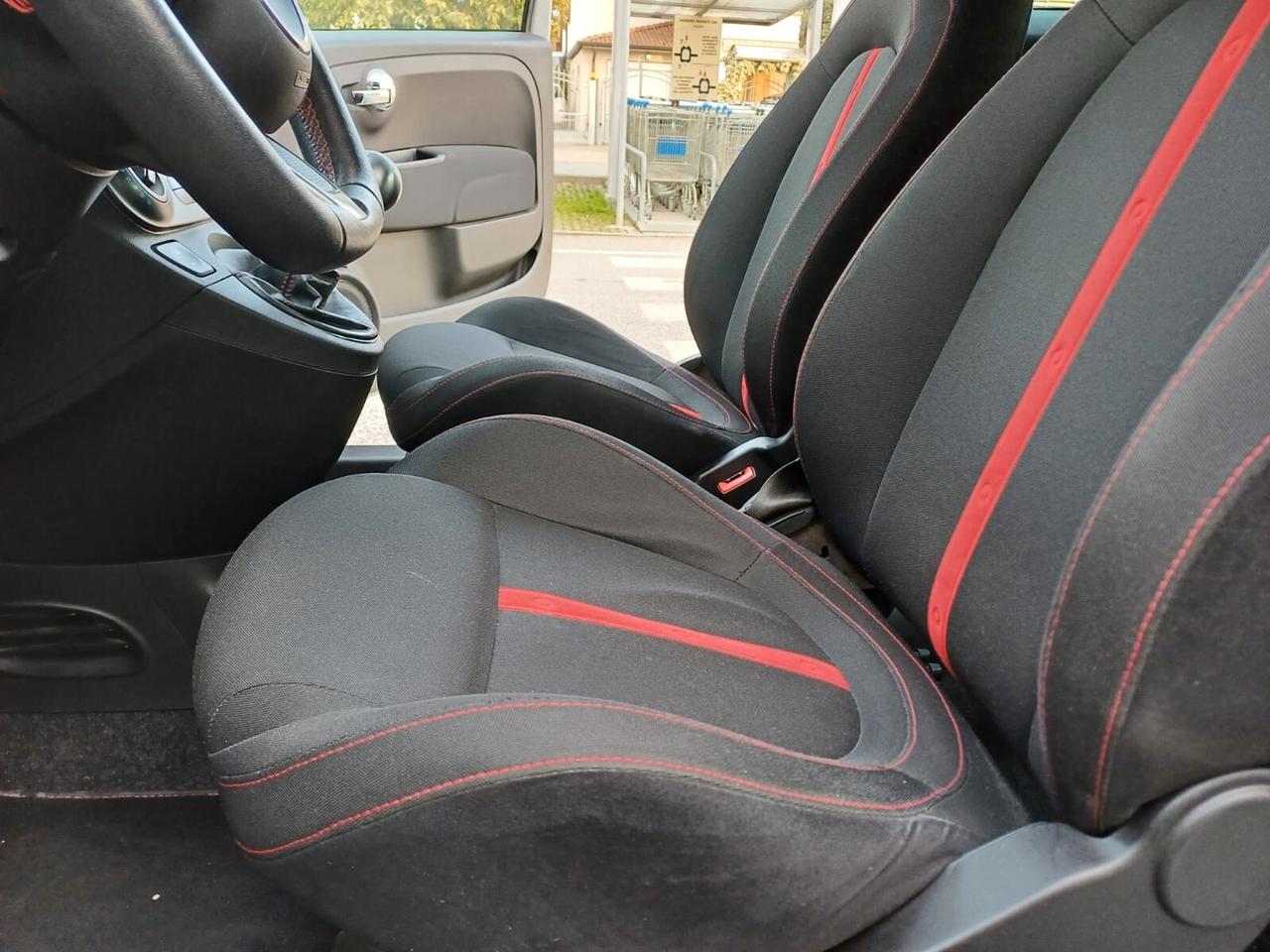 Abarth 500 1.4 Turbo T-Jet 135 cv