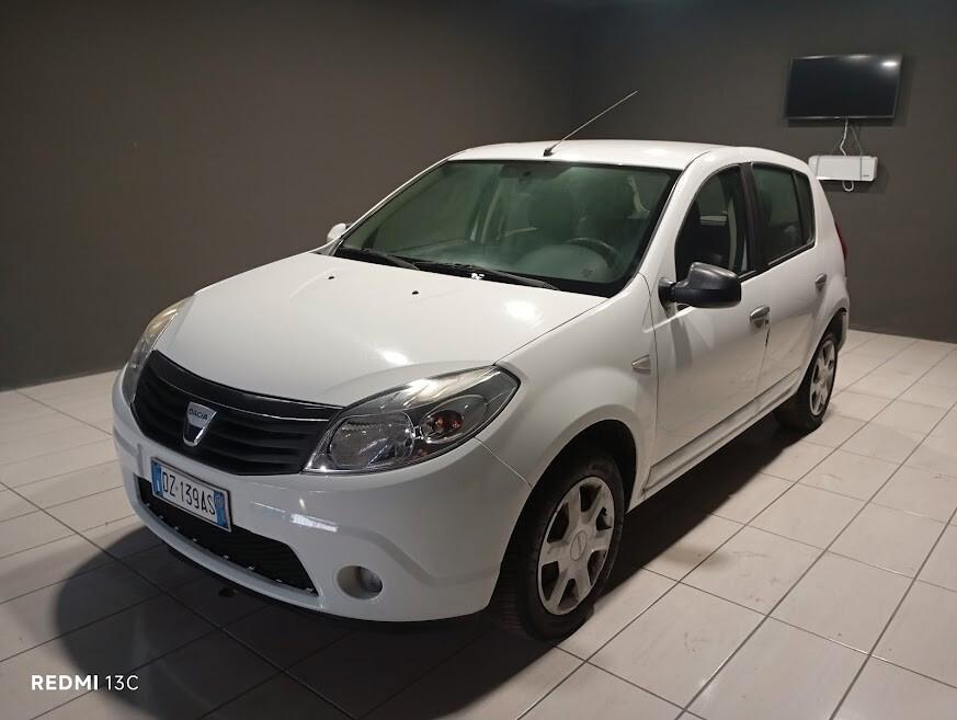 Dacia Sandero del 2010 GPL FINO AL 2031