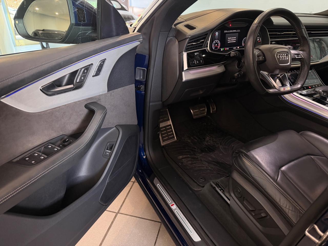GC983BS AUDI Q8 (2018) Q8 50 TDI 286 CV quattro tiptronic Sport (210 kw) Valore di listino: € 93100