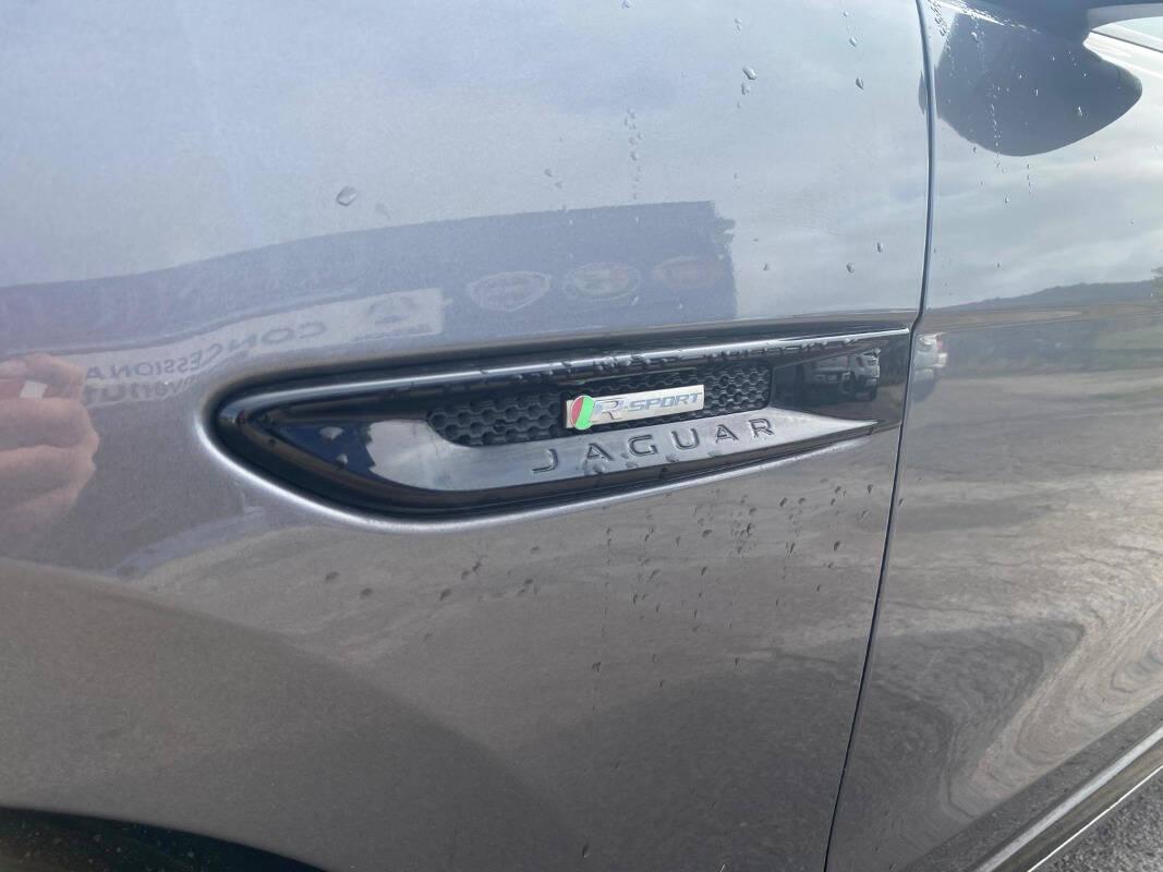 Jaguar F-Pace 2.0d R-Sport 180cv