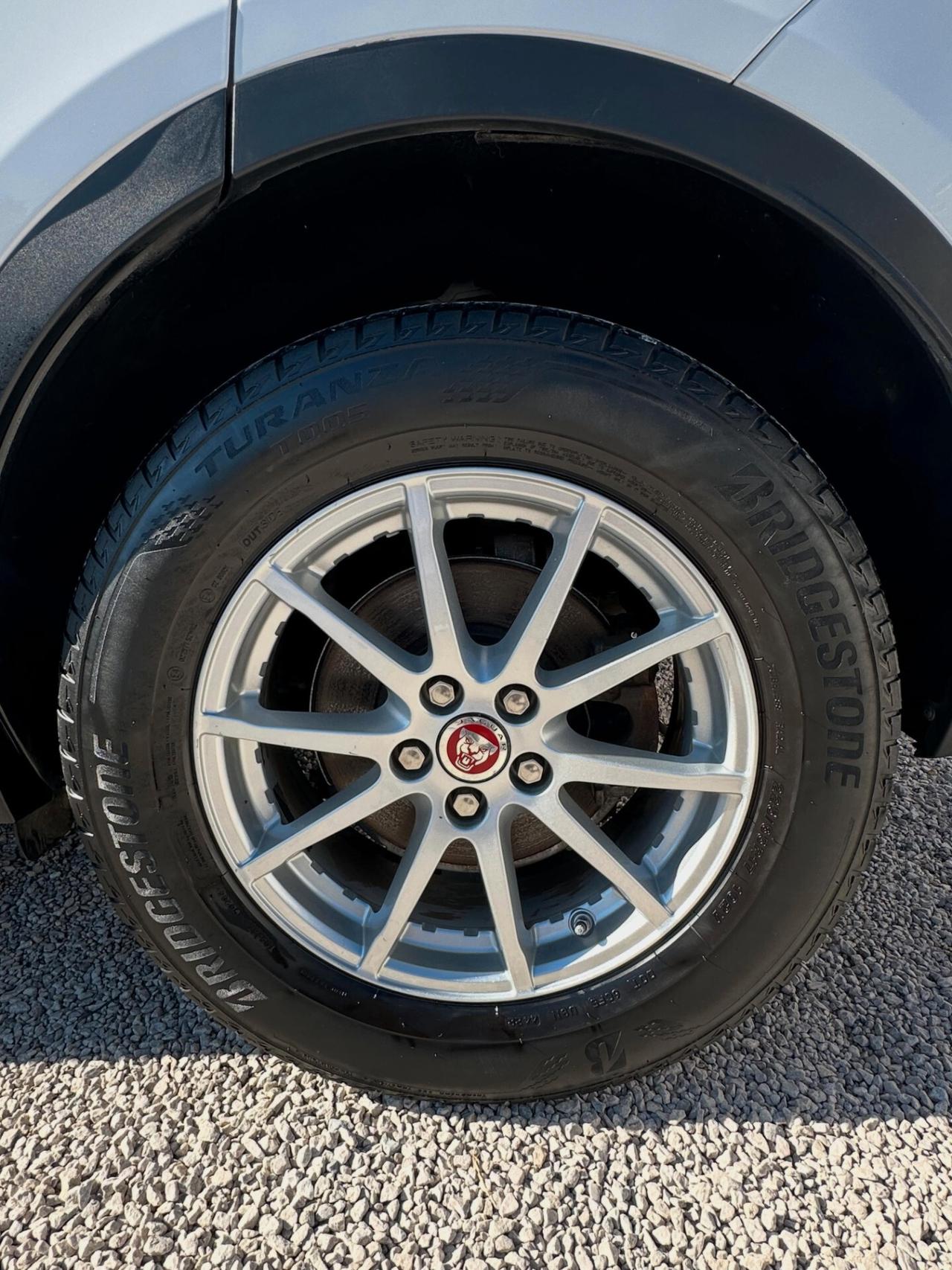 Jaguar E-Pace 2.0D 180 CV AWD R-Dynamic S