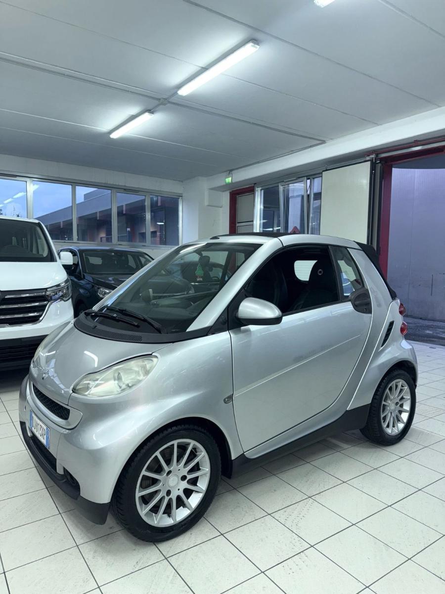 SMART - Fortwo - 1000 52 kW coupé passion