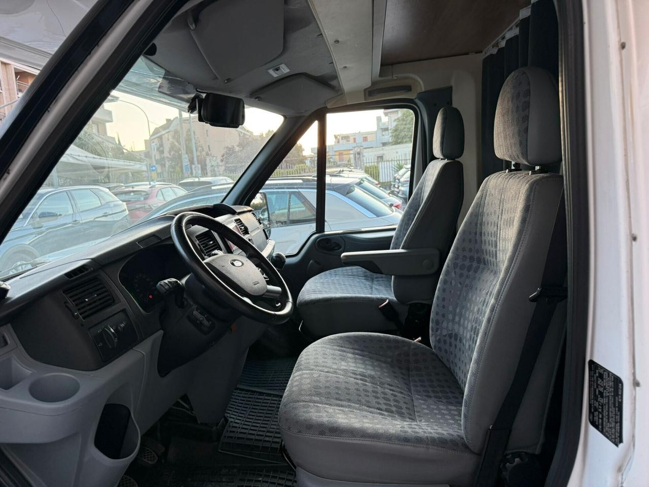 Ford KATAMARANO TRANSIT LIGHT