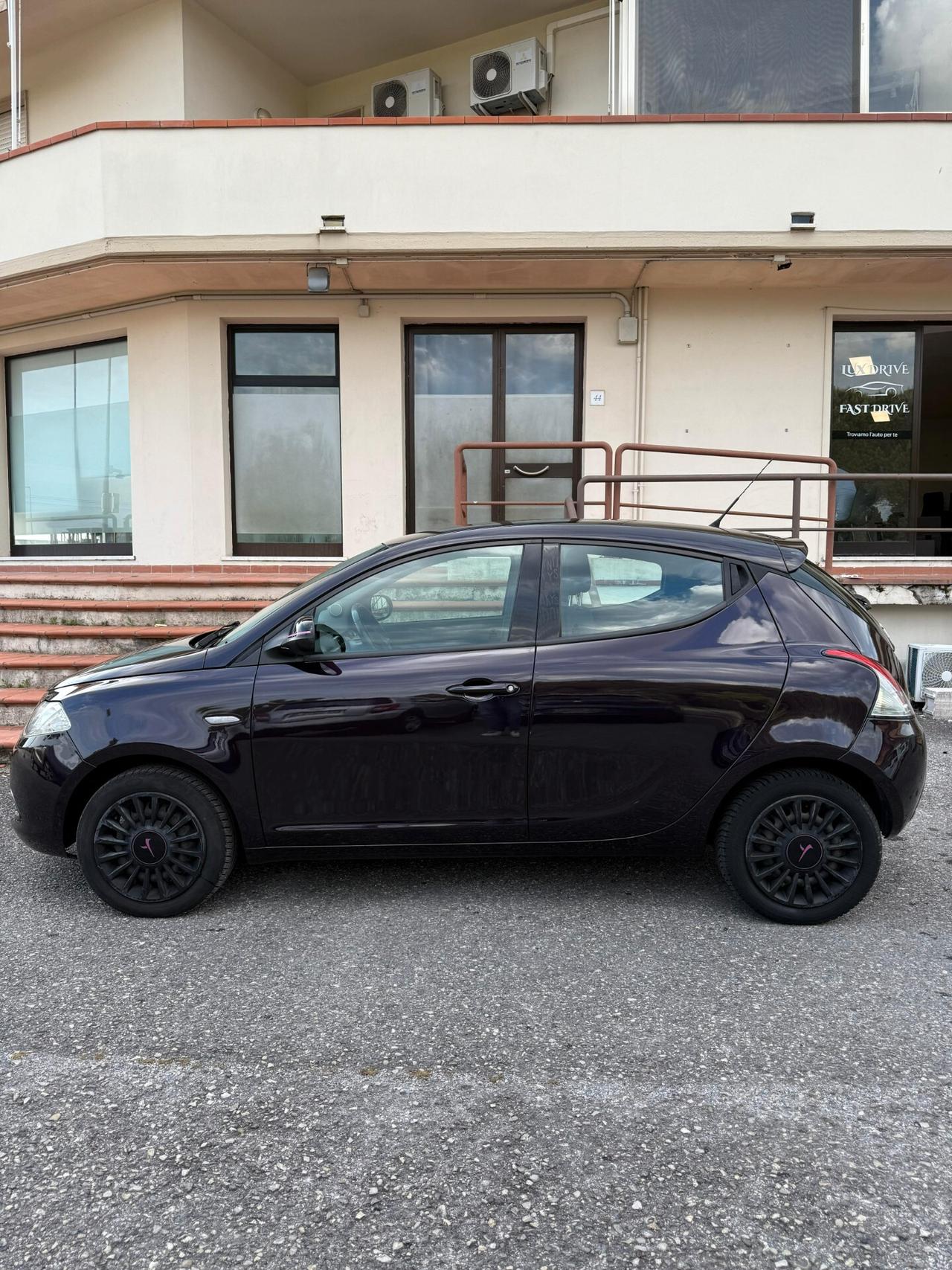 Lancia Ypsilon 1.3 MJT 16V 95 CV 5 porte S&S Elefantino