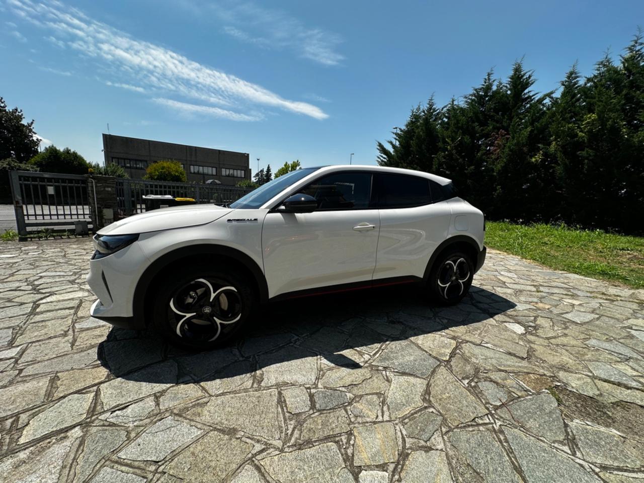 Alfa Romeo Junior 1.2 136 CV Hybrid eDCT6 SPECIALE
