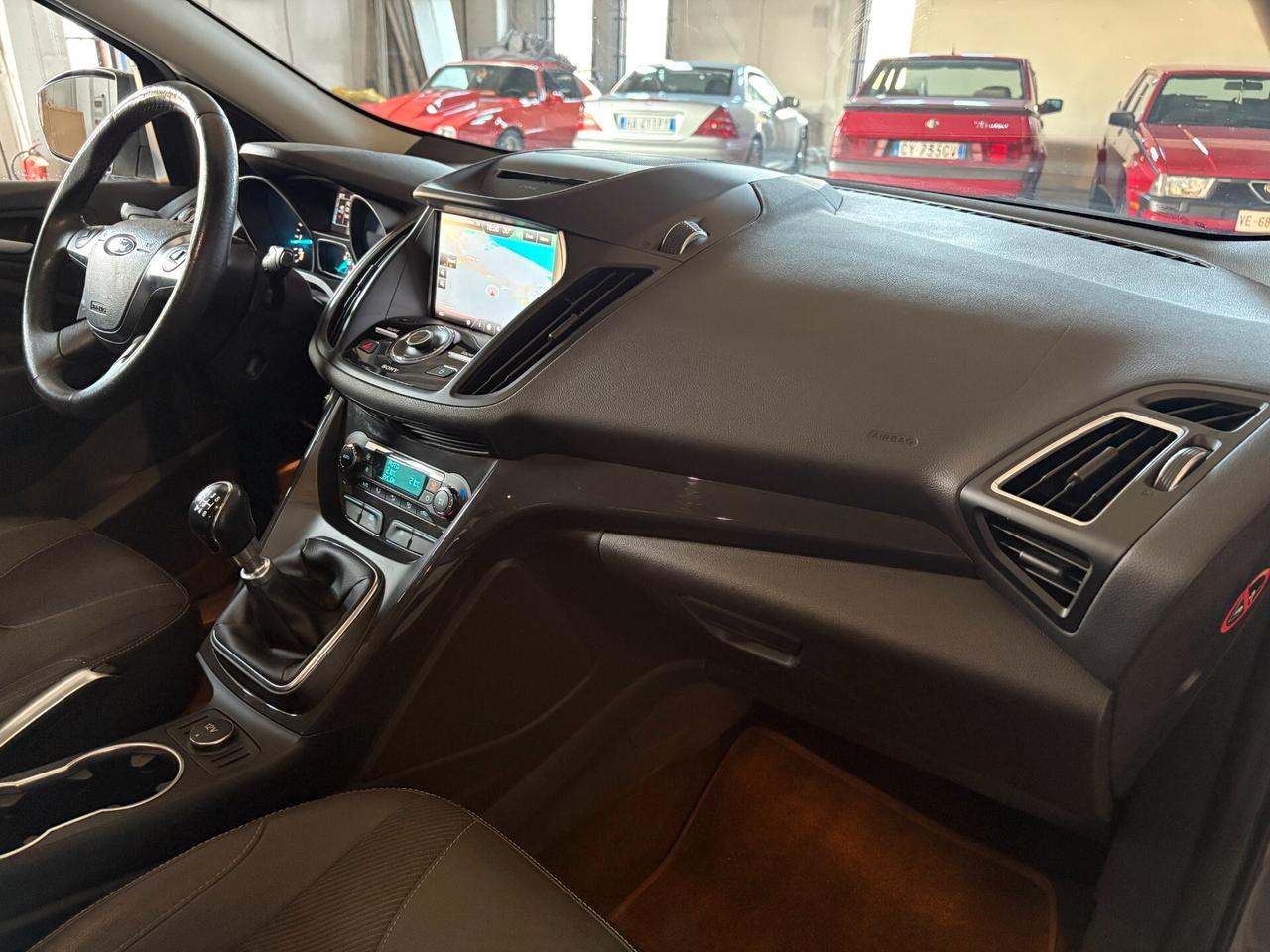 Ford Kuga 2.0 TDCI 150 CV 4WD 4x4 Cambio MANUALE