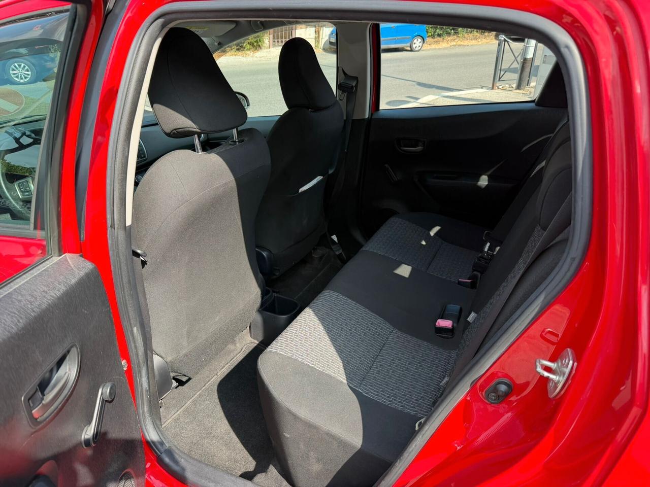 Toyota Yaris 1.4 D-4D Lounge offerta del mese