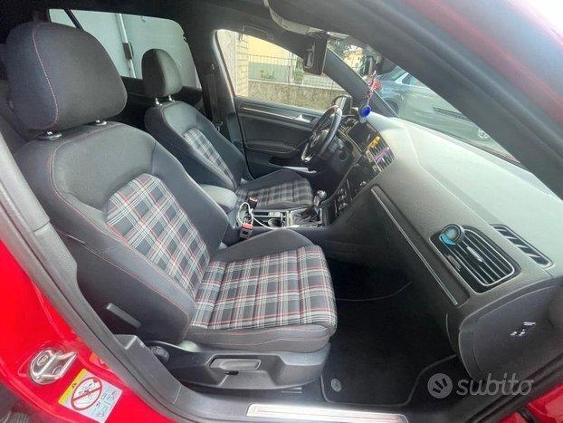 Volkswagen Golf GTI Performance 2.0 245 CV TSI DSG