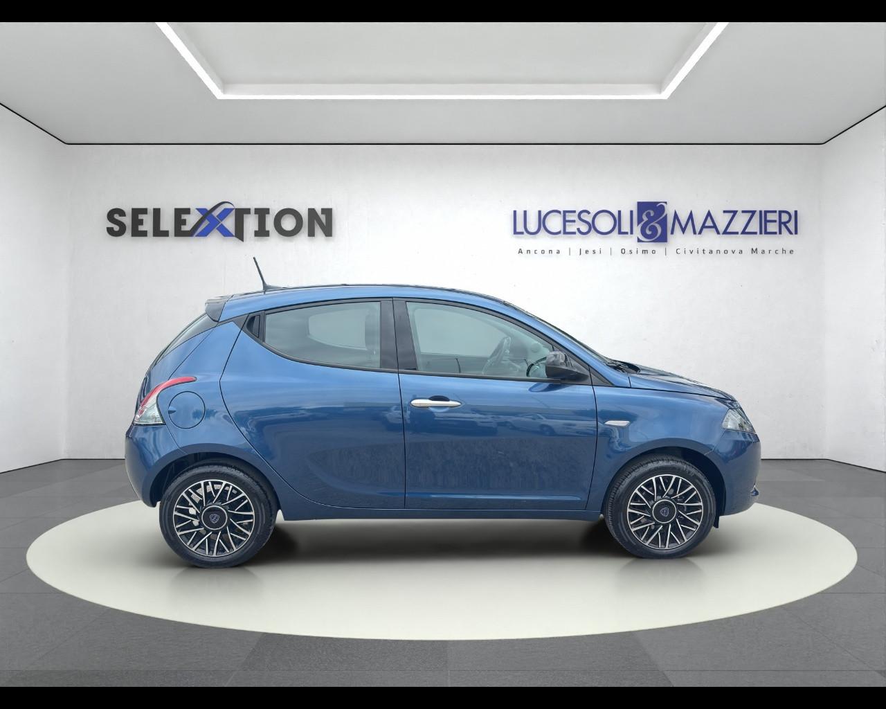 LANCIA Ypsilon 3ª serie - Ypsilon 1.0 FireFly 5 porte S&S Hybrid Gold