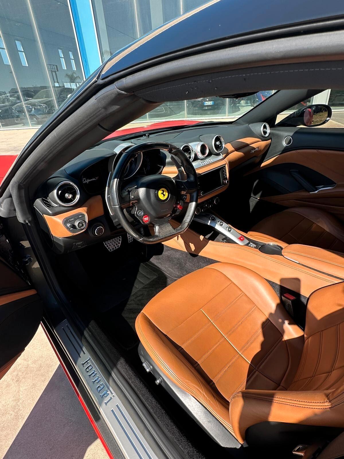 Ferrari California Cabrio 3.9T DCT