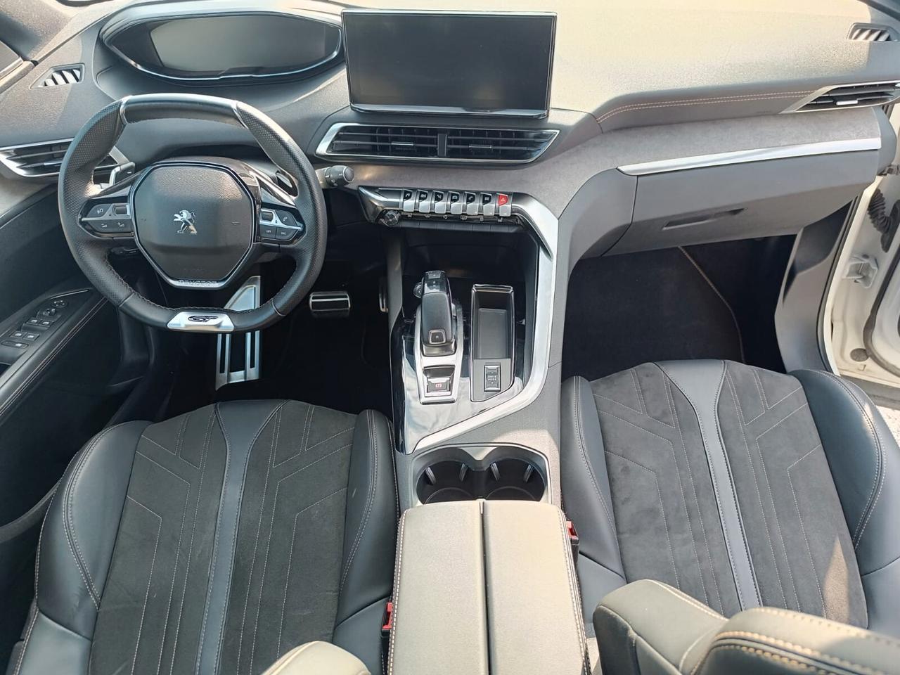 PEUGEOT 3008 1.2 GT PACK EAT8 131 cv -PROMO AGOSTO GA FIN&SAFE-