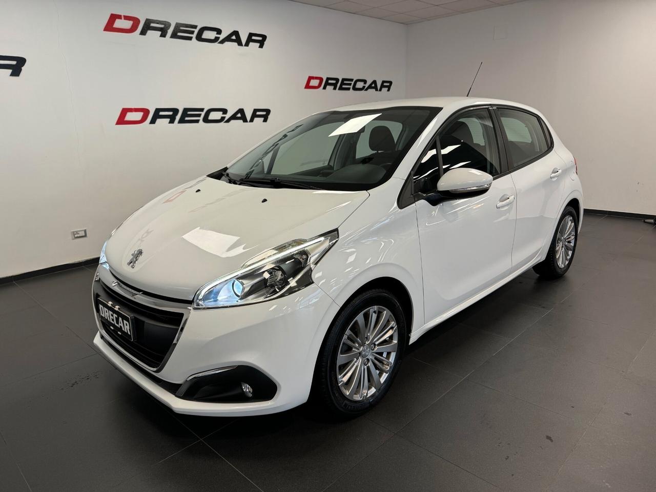 Peugeot 208 PureTech 82 5 porte Active NEOPATENTATI UNIPROP.