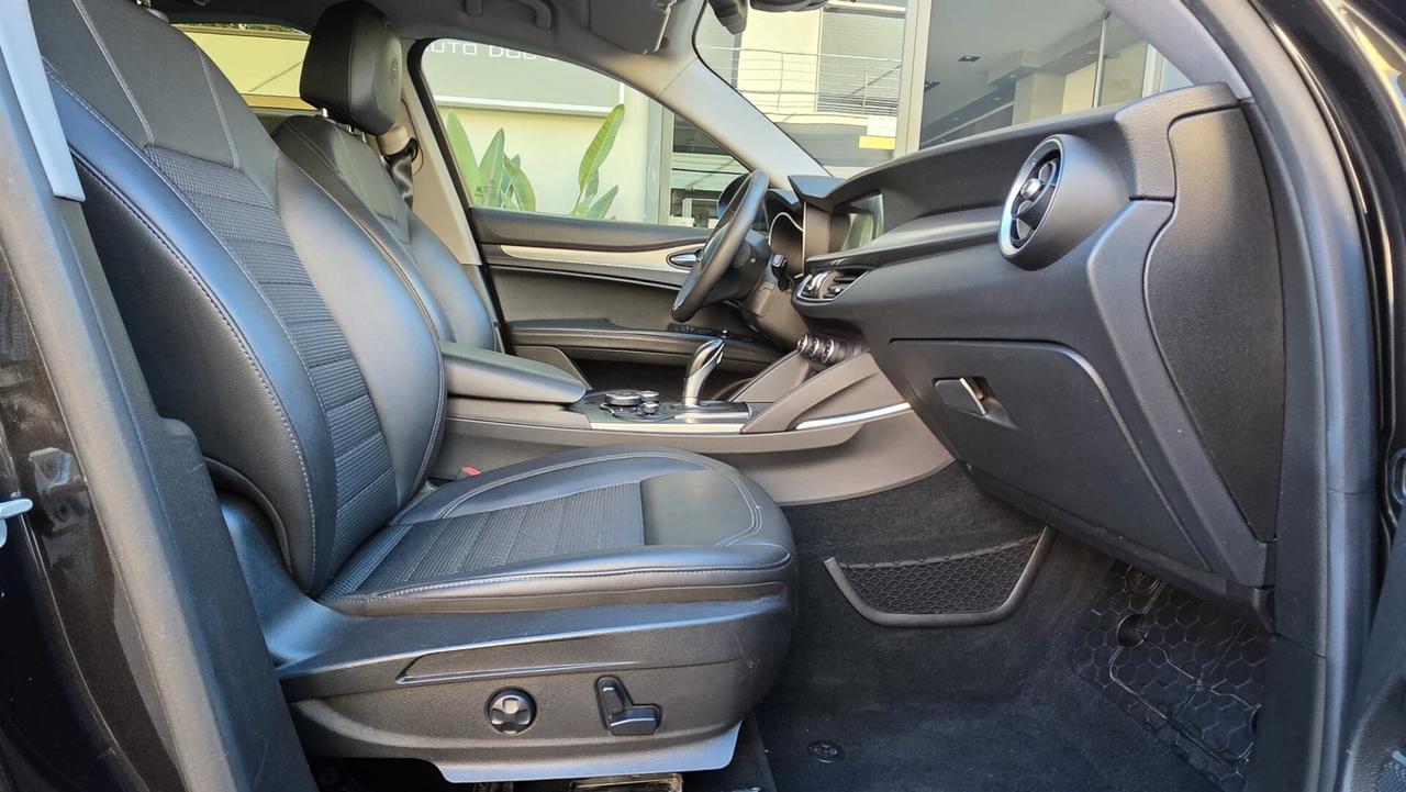Alfa Romeo Stelvio 2.2 Turbodiesel 210 CV AT8 Q4 Executive