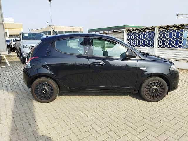 Lancia Ypsilon 1.2 69 CV 5 porte GPL Ecochic Gold