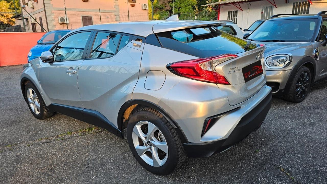 Toyota C-HR 1.8 Hybrid E-CVT Active