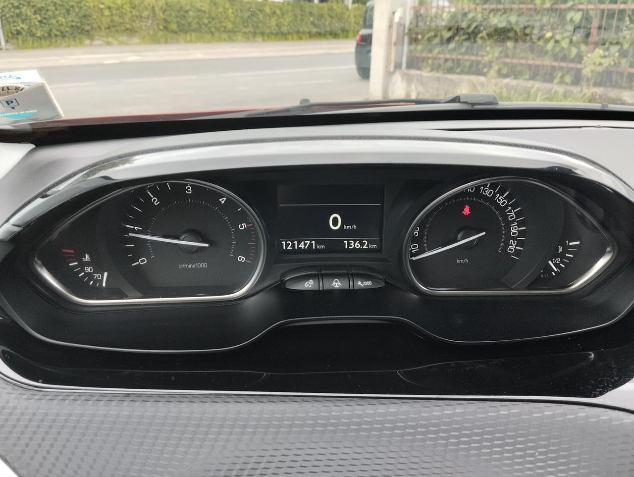 Peugeot 2008 BlueHDi 120 S&S Crossway