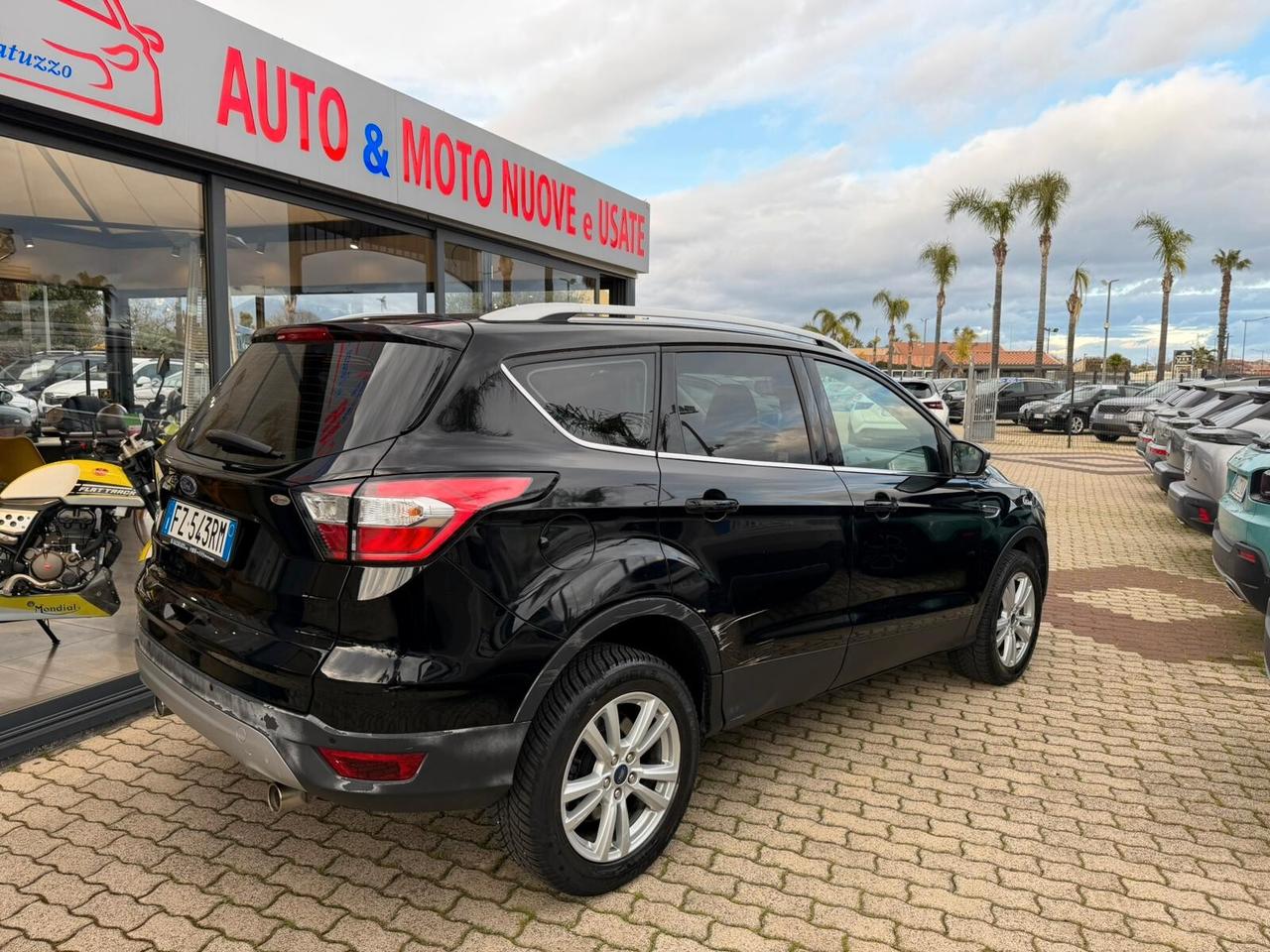 Ford Kuga 2.0 TDCI 120 CV S&S 2WD Powershift ST-Line