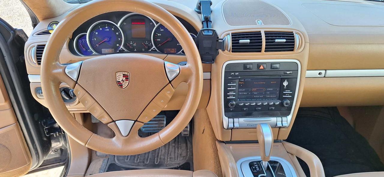 Porsche Cayenne 4.8 GTS