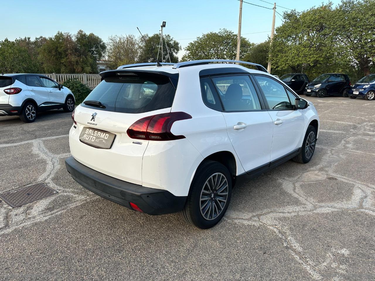 PEUGEOT 2008 BlueHDi 100 Allure