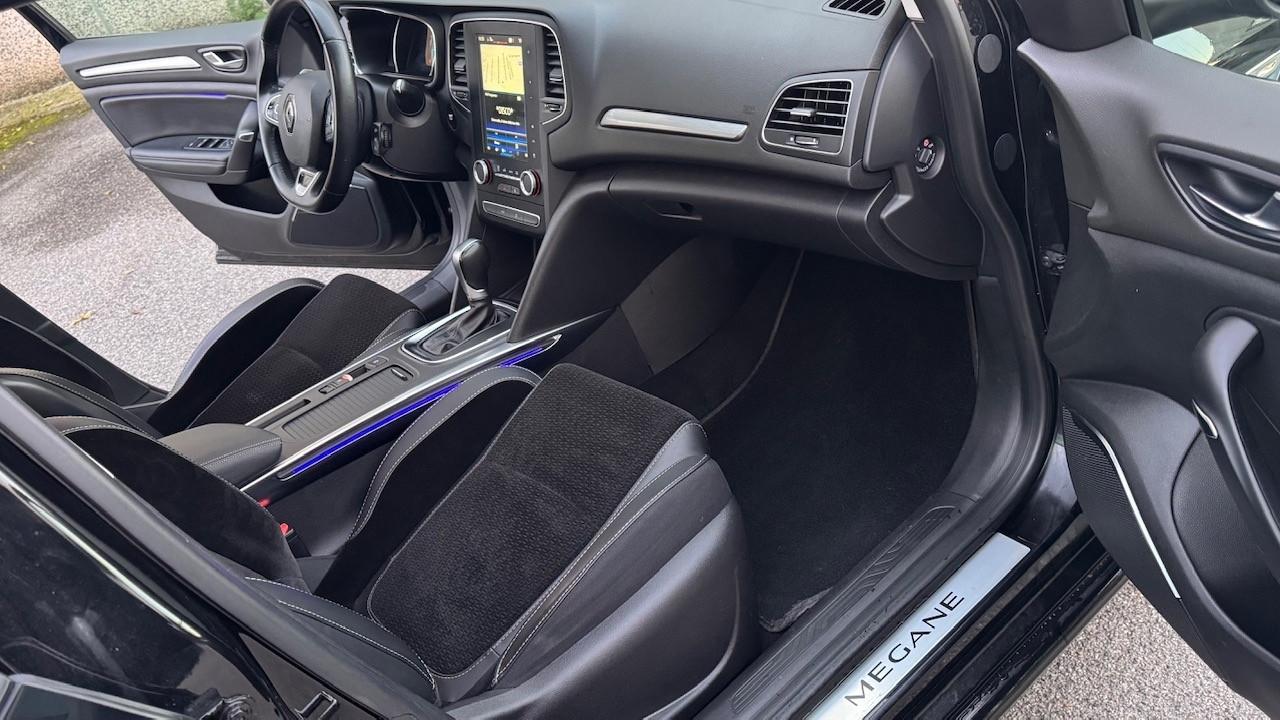 Renault Megane Mégane dCi 8V 110 CV EDC Energy Bose