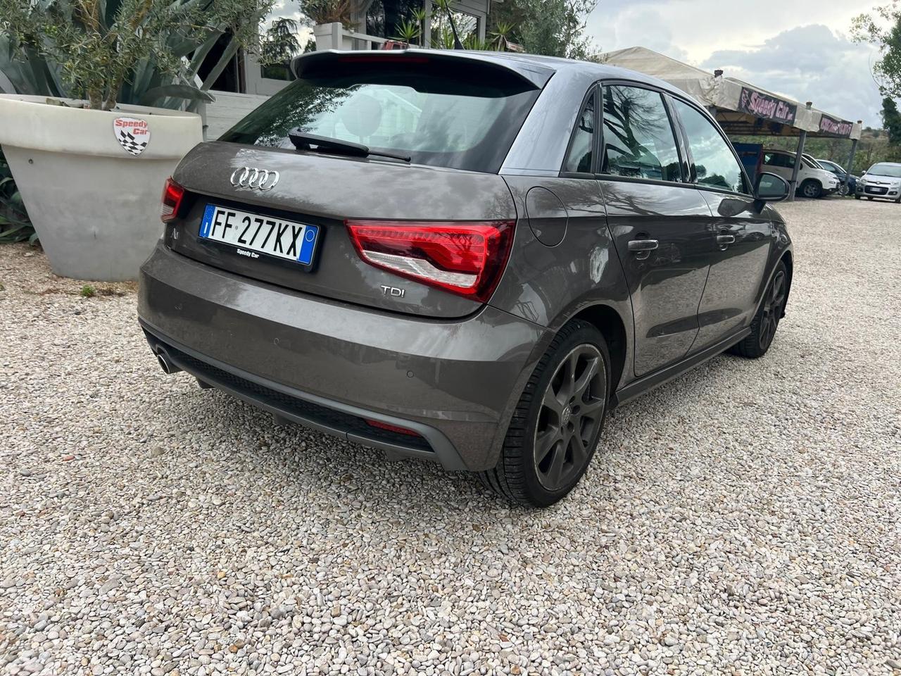 Audi A1 1.6 TDI 116 CV S tronic Admired