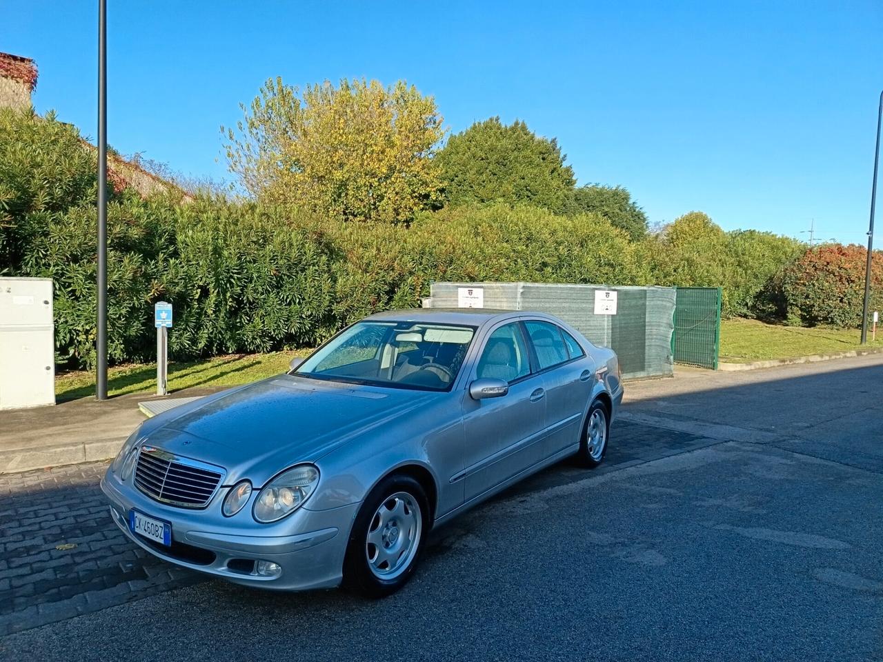 Mercedes-benz E 270 CDI cat Classic