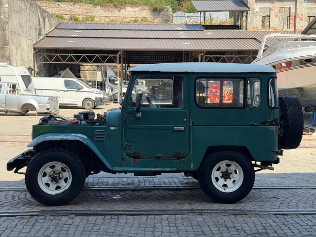 TOYOTA Land Cruiser BJ40