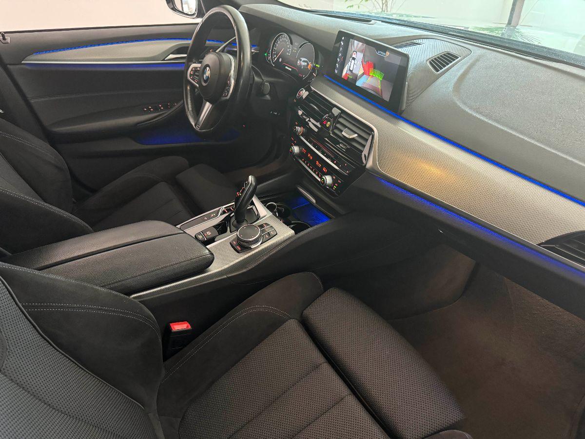 BMW - Serie 5 520 Touring Msport