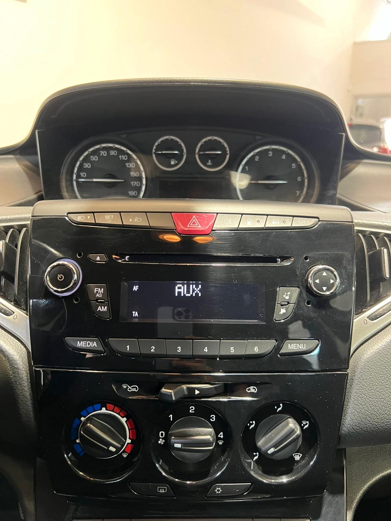 Lancia Ypsilon 0.9 TwinAir 85 CV 5 porte Metano Ecochic Gold