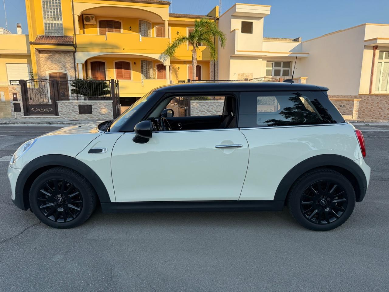 Mini 1.5 Cooper D Business XL