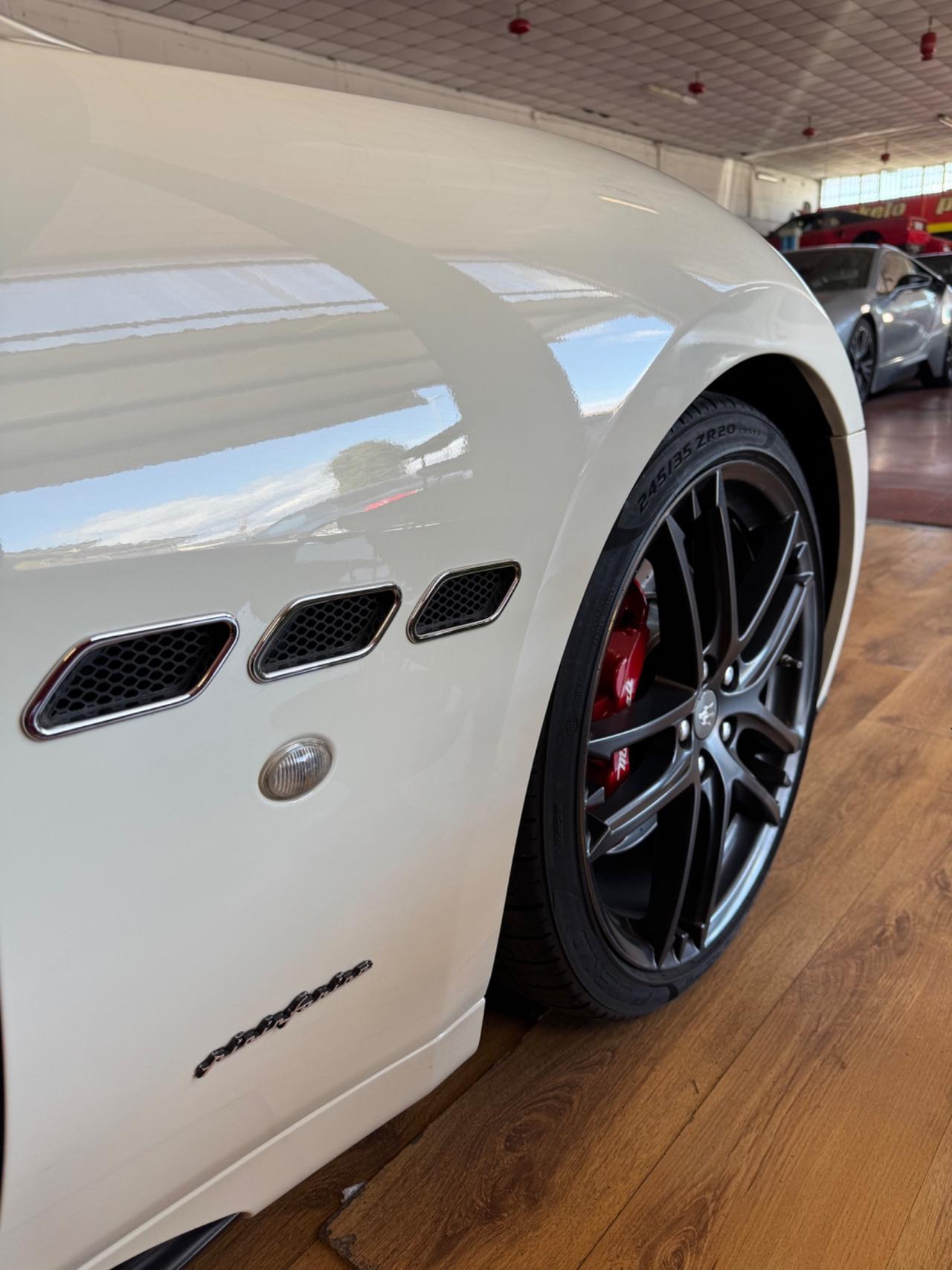 Maserati GranTurismo 4.7S PERMUTE