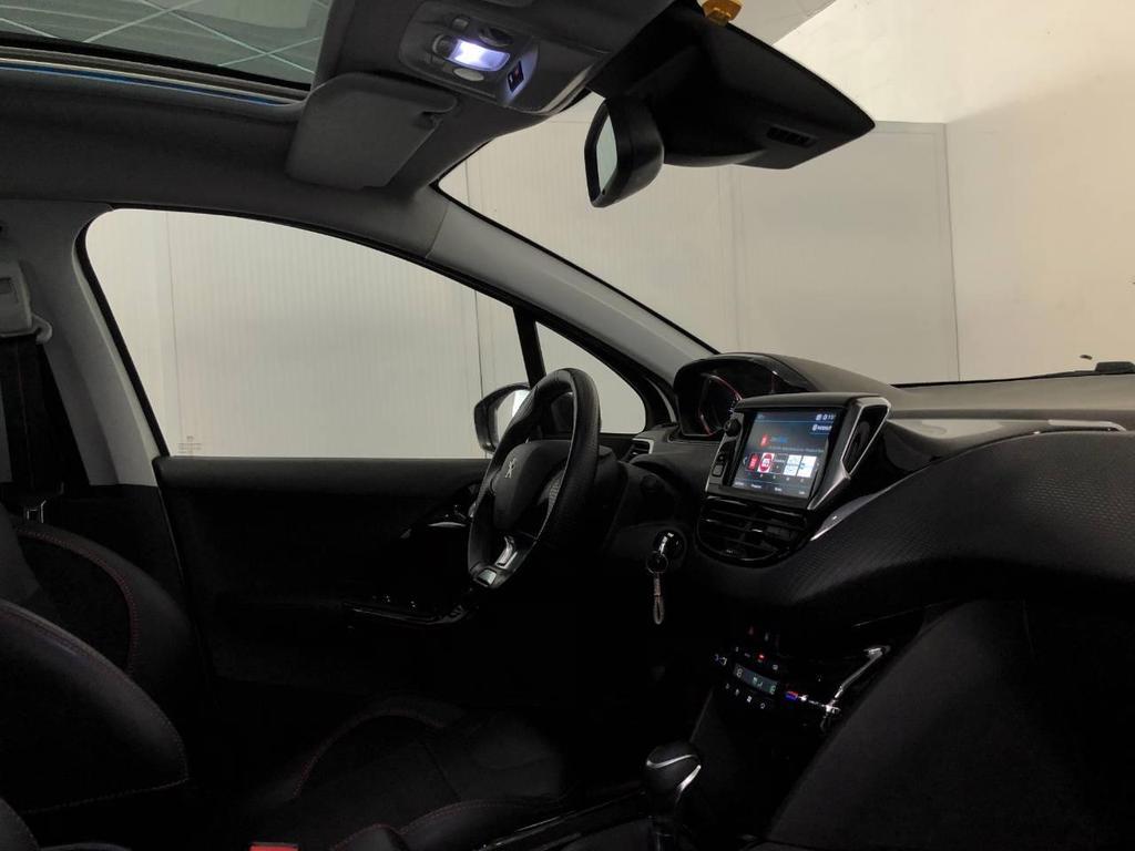 Peugeot 2008 1.2 PureTech Turbo GT Line EAT6