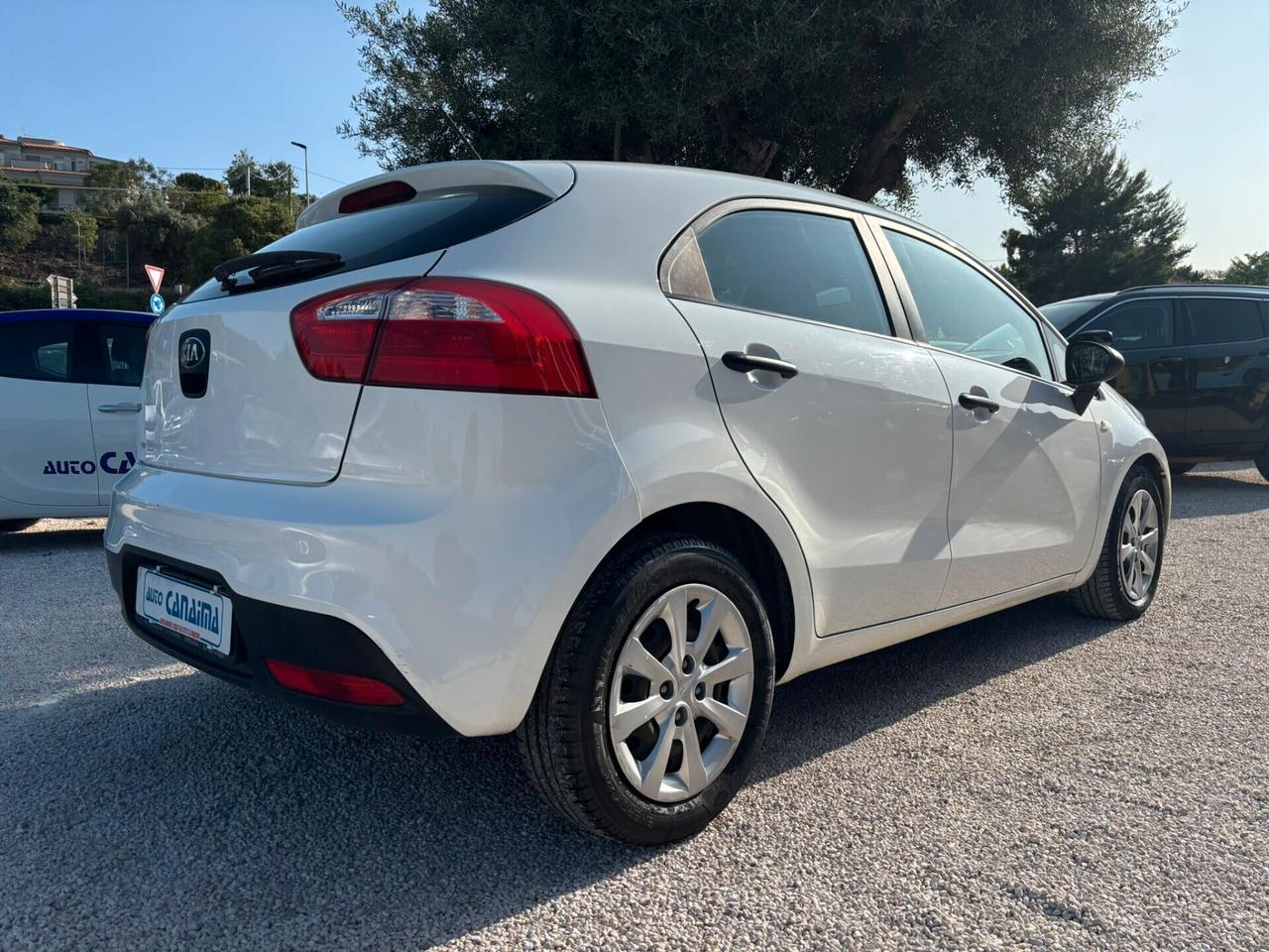 KIA RIO 1.2 B - 2013