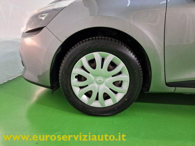 RENAULT Clio 1.2 75CV 5 porte Wave