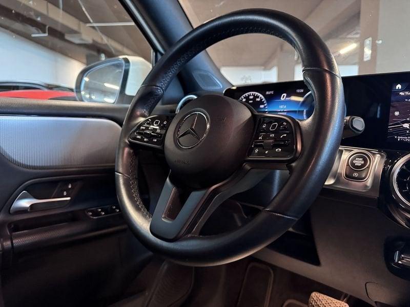 Mercedes-Benz GLB GLB 180 d Automatic Sport Plus